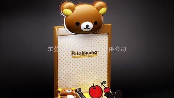 怎樣評定我們定制的亞克力展示架質(zhì)量的好壞？