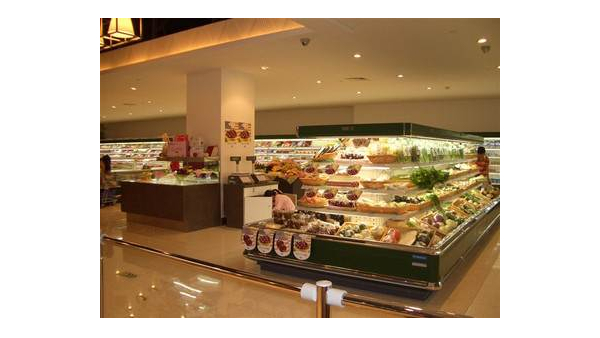 在大型超市中，亞克力展示架展示產(chǎn)品有什么優(yōu)勢？